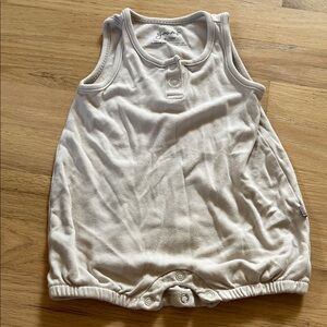 goumi Cream Sleeveless Baby Romper